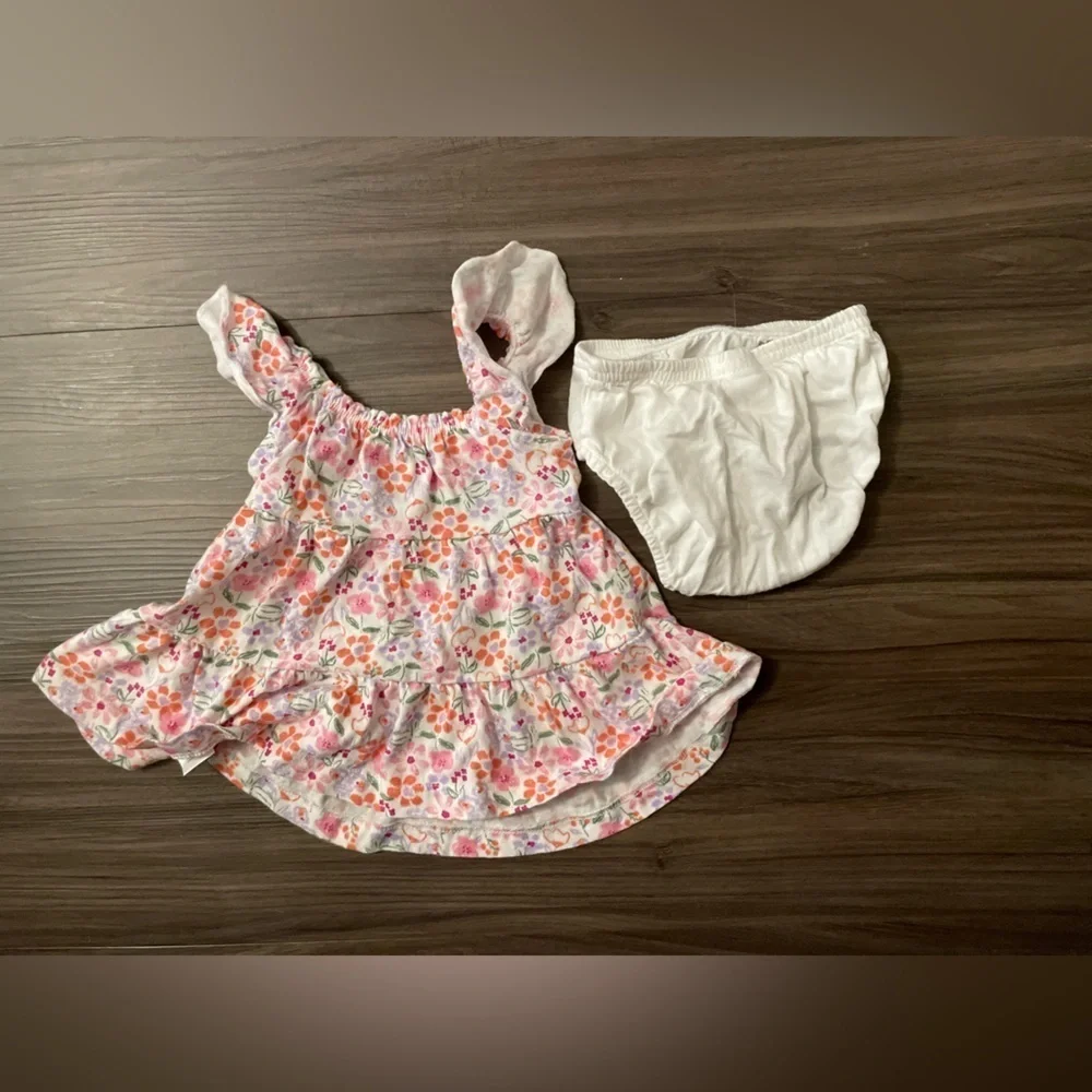 Carter's Baby Girl Floral Print Ruffle Dress with White bloomers size 3M